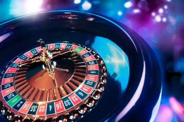 Mobile phone showing gold togel Sic Bo table on app